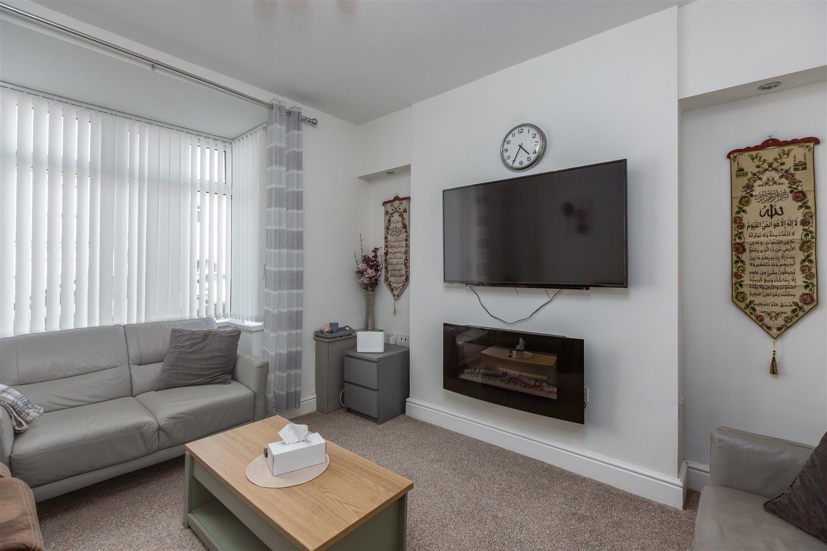 Cecil Street, Manselton, Swansea, SA5 8QJ